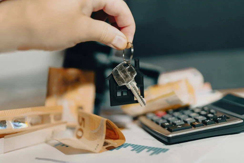 Cómo se calcula el precio del seguro de coche en España 2026